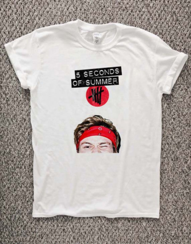 5 seconds of summer ashton irwin T-Shirt Unisex Adults Size S to 2XL